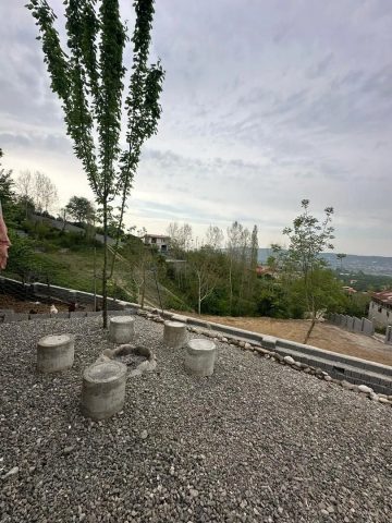 سوئیسی آیدا با جکوزی