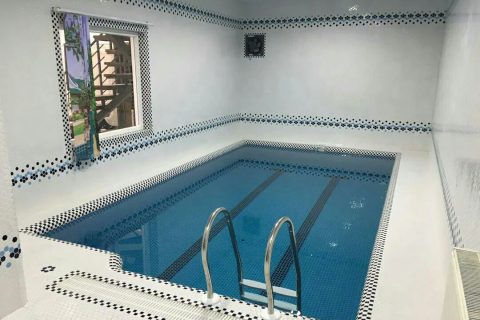 استخردار آبگرم لاکچری
