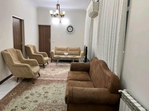 استخردار آبگرم معین - پذیرایی