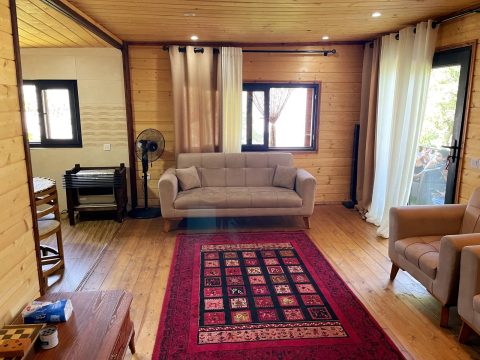 سوییسی آرتا با جکوزی