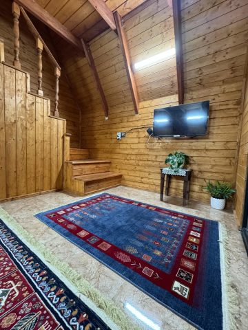 سوئیسی آیدا با جکوزی
