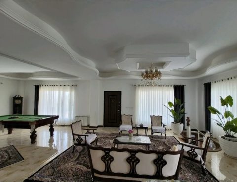 استخردار آبگرم هستی با جکوزی