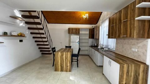 استخردار آبگرم یاس با فوتبال دستی