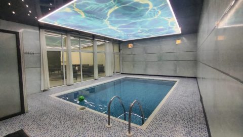 استخردار آبگرم باصفا با فوتبال دستی